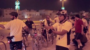 حسن الكاف يدرب الدراجين الجدد ميدانيا في الشوارع